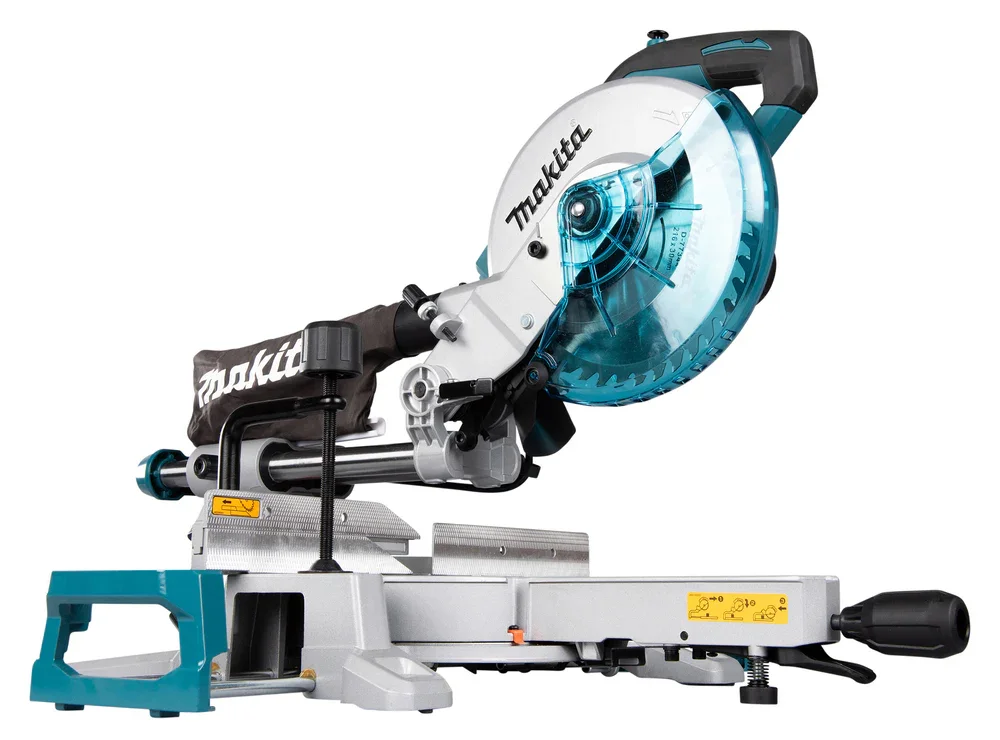 I lager Makita Kap- och gersåg LS0816F 1200W 216 mm (kabel)