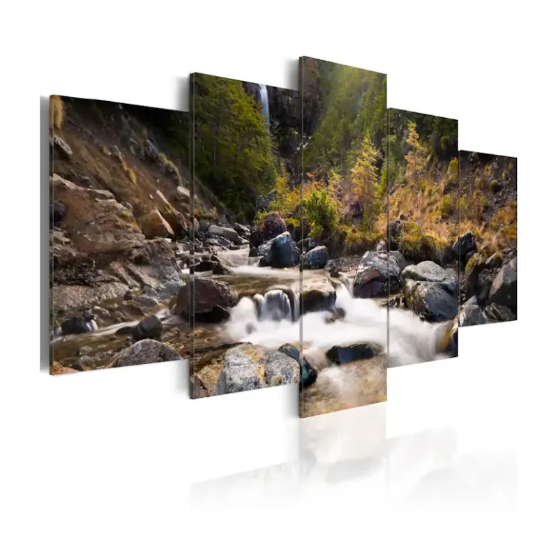Tavla Arkiio A Waterfall In The Middle Of Wild Nature Sista chansen