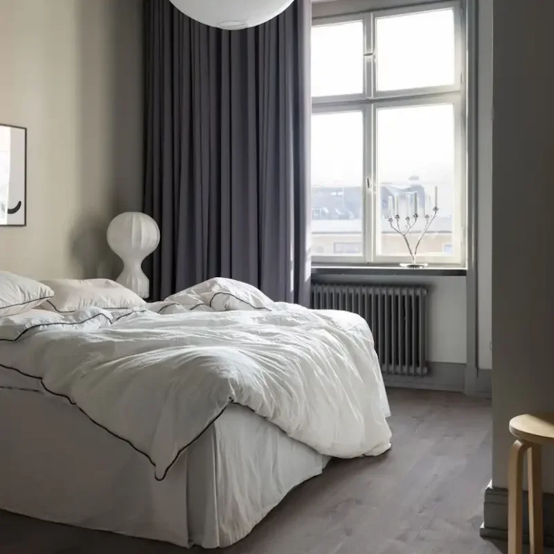 Lågt pris Laminatgolv Pergo Modern Plank 4V - Sensation Urban Grey Oak 1-StavLiving Expression