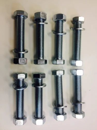 Kundfavorit Skruv M-16x70 galvaniserad SET (8 st. skruvar + muttrar + brickor)